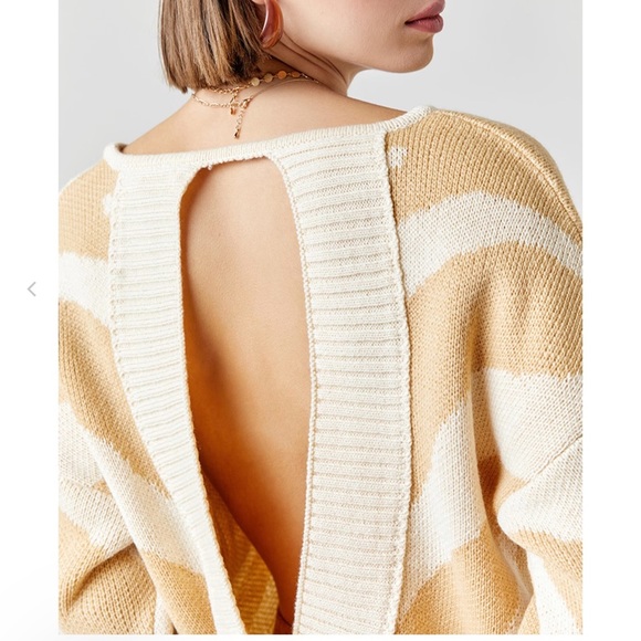 New Francesca’s Naya Open Back Zebra Spring Fall Sweater - Picture 5 of 6